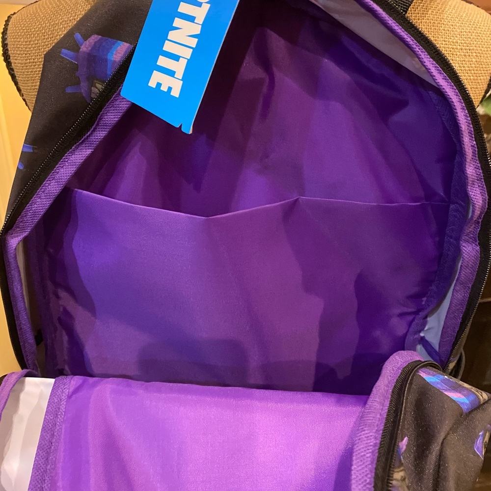 Fortnite Backpack - Picture 4 of 6